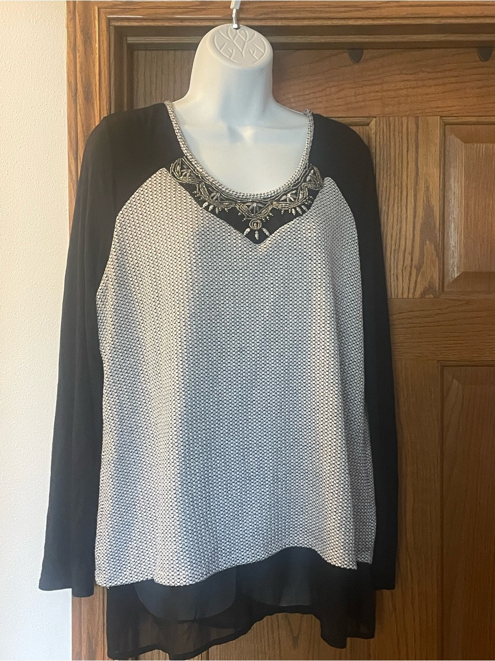Maurices Black and White Long-Sleeve Embellished Raglan Top